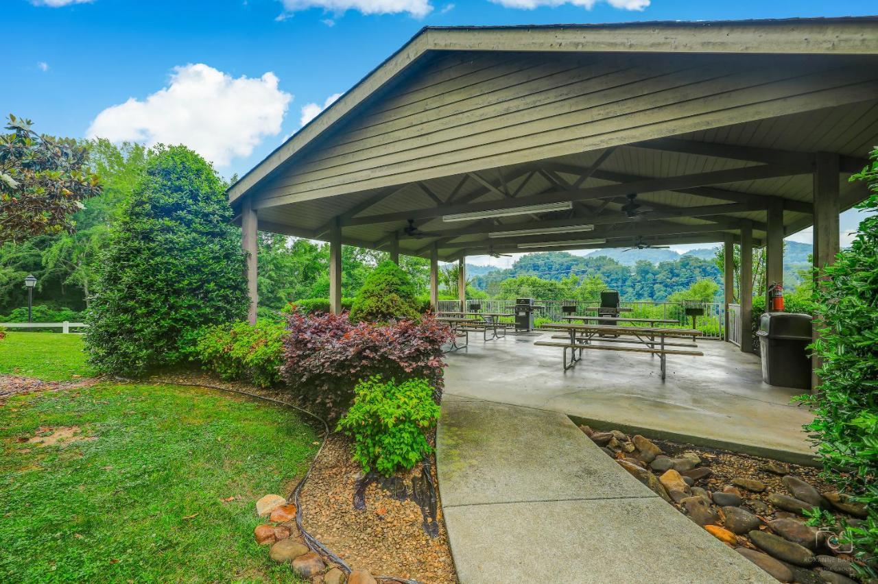 Sweet Dreams Whispering Pines 313 Apartment Pigeon Forge Exterior photo